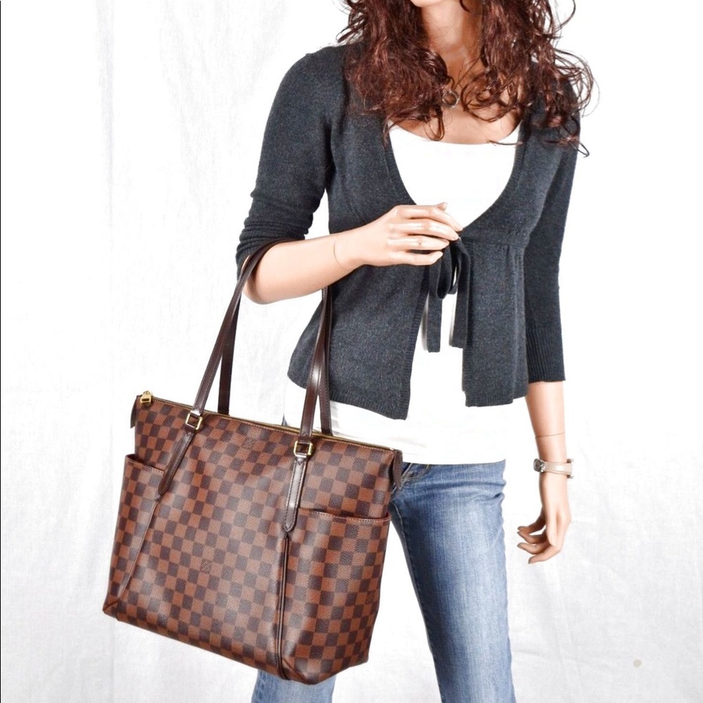 💎✨TOTALLY MM✨💎 Louis Vuitton Damier Ebene Bag!
